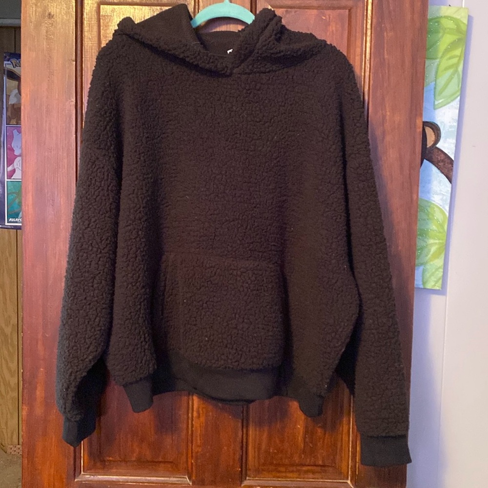 PINK (VS) black sherpa sweater